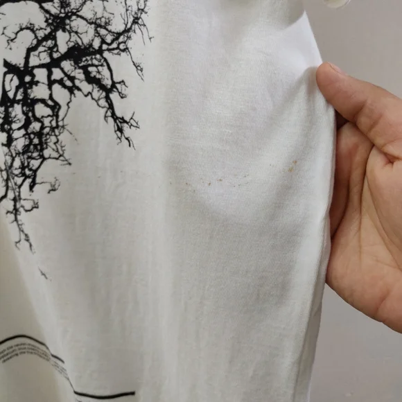 Softest graphic white Tee - Picture 9 of 9